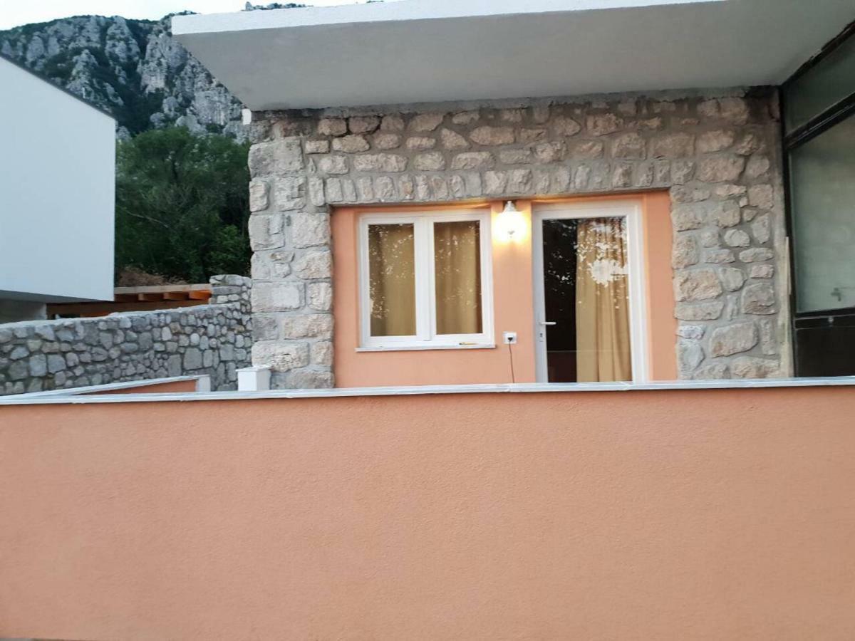 Apartman Ivana Grizane-Belgrad Ngoại thất bức ảnh